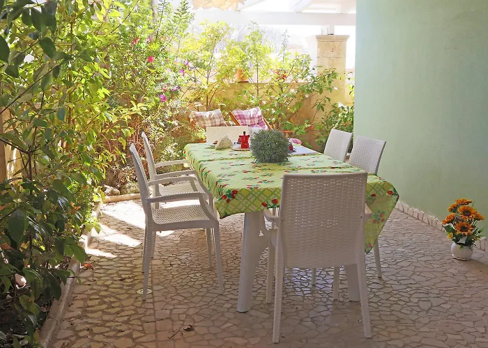 Toto Residence